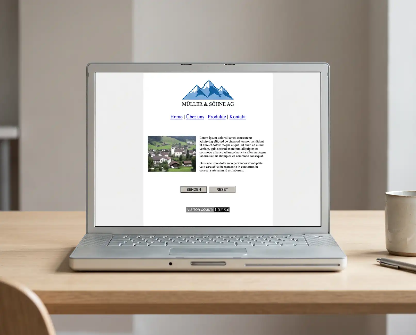 Prima: sito web aziendale obsoleto con immagine piccola, layout stretto e contatore di visitatori